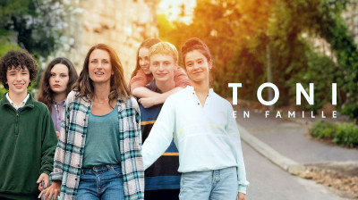 Toni, en famille  2023