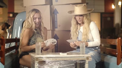 Fanny Lú & Yuri - Otra partida