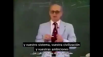 Ya en el 1983, Yuri Bezmenov, ex Agente de la KGB, EXPLICA como buscan destruir la sociedad occidental sin disparar ni una sola bala.