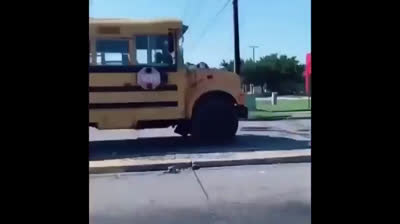 Kid Hijacks A School Bus & Gets Chased By The Police