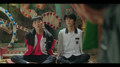 Classe dos Heróis Fracos (S01E04) Dublado