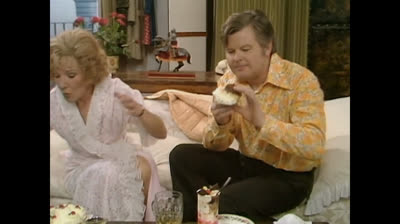 Benny hills  Eddy mitchell jusque saison 2 Ep 8