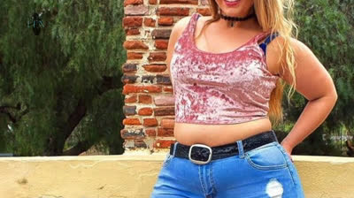 Autumn Nelson | Curvy Model Plus Size