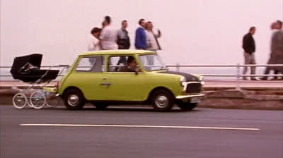 Mr Bean - S01E09 - Mind the Baby Mr. Bean