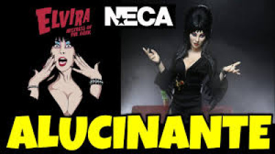 Elvira Misterios de la oscuridad muñeca de Neca. Podrás encontrarla en la descripción del video