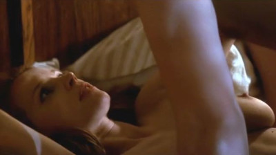 Julia Ormond as Caitlin Carlson - The Prime Gig (2000)