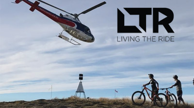 Living the Ride: Un año de aventuras sobre dos ruedas con Barry Nobles y Caroline Buchanan – Documental completo online
