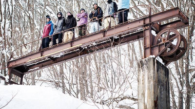 Cruise Control: deslizamientos sin pausa en la travesía de esquí  – Documental