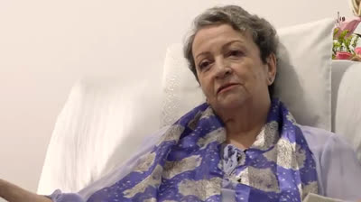 La Comunión en la Mano es una Obra de Satanás - Catalina Rivas