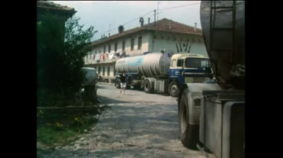 Les hommes de Rose_E1_Le grand bahut