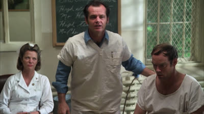 Um Estranho no Ninho (1975) Dublado